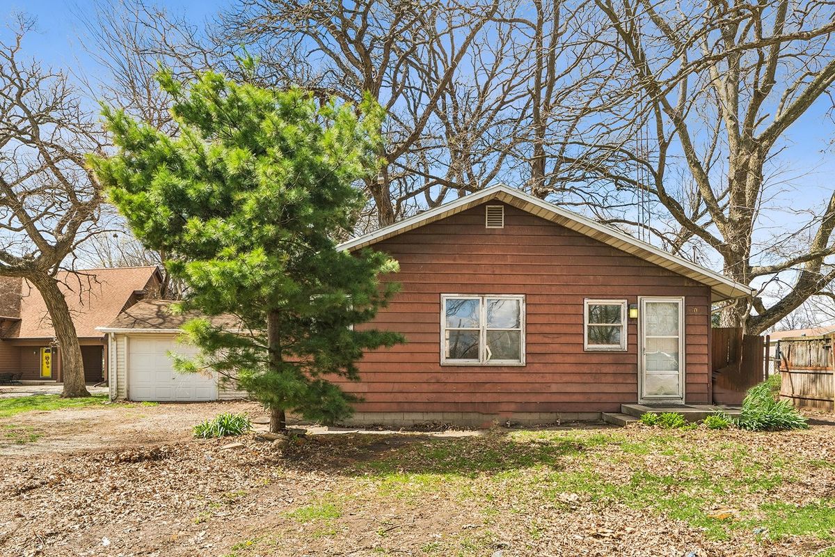 201 Eagle Island Road, Kankakee, IL 60901