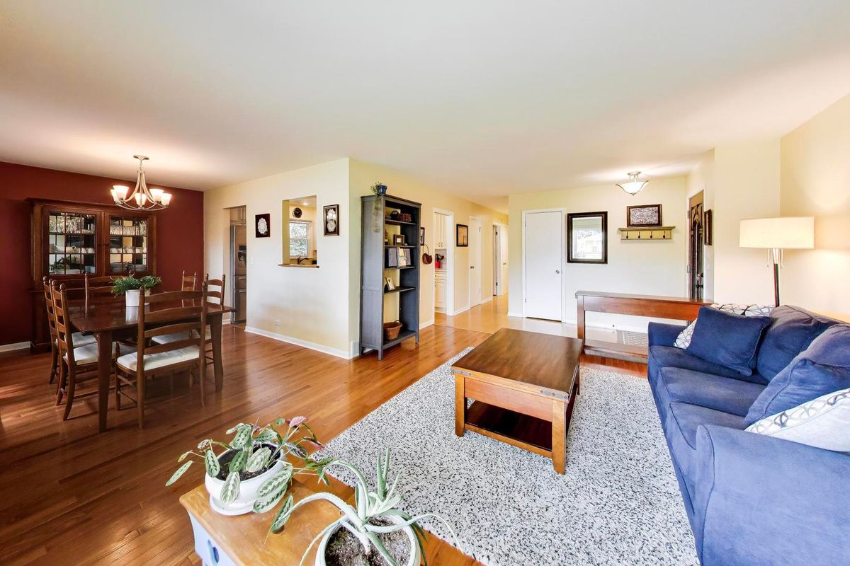 9324 Linder Avenue, Morton Grove, IL 60053