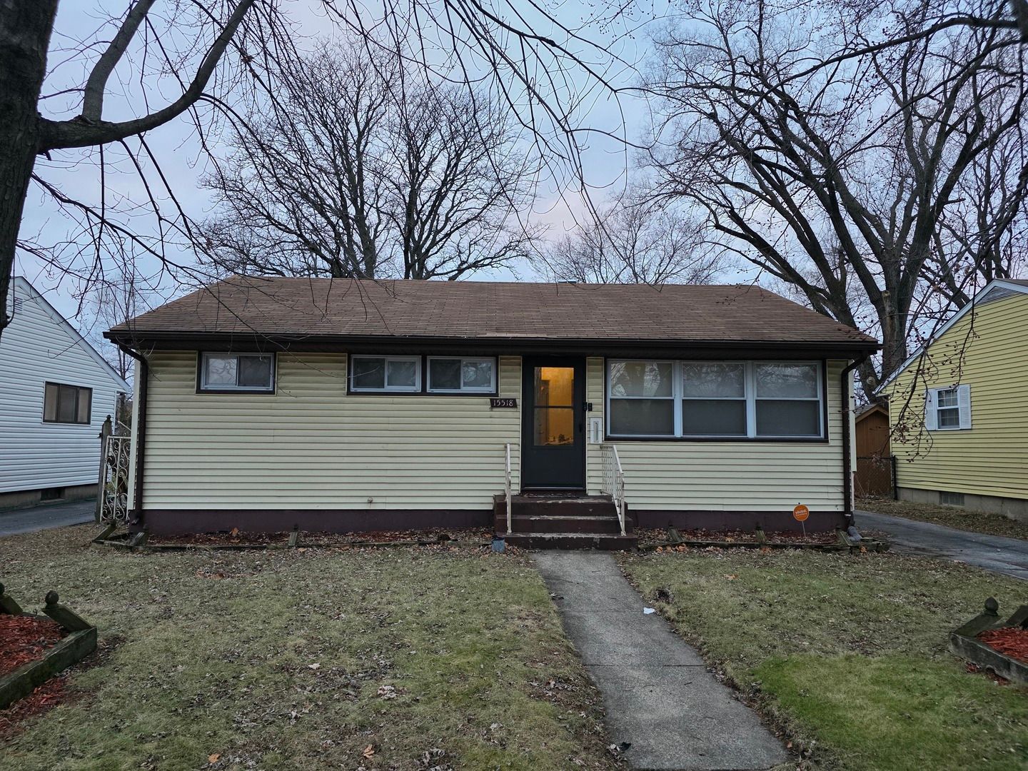 15518 Maple Street — South Holland, IL 60473