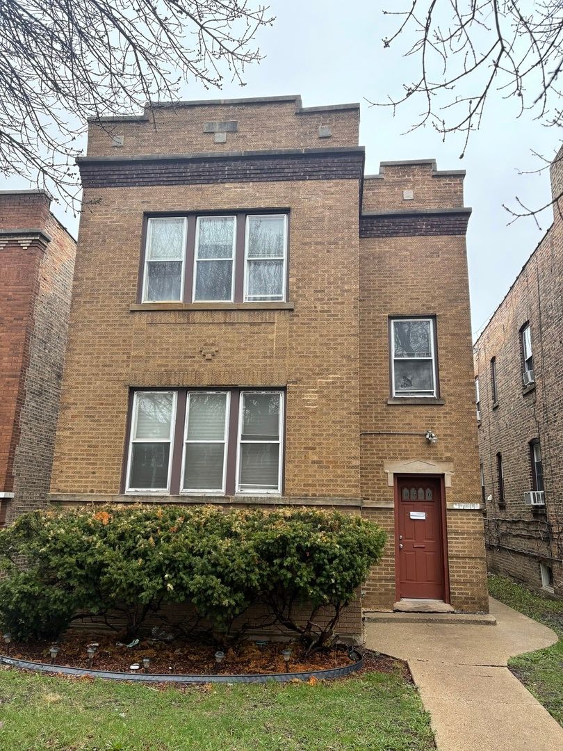 1711 N Austin Avenue — Chicago, IL 60639