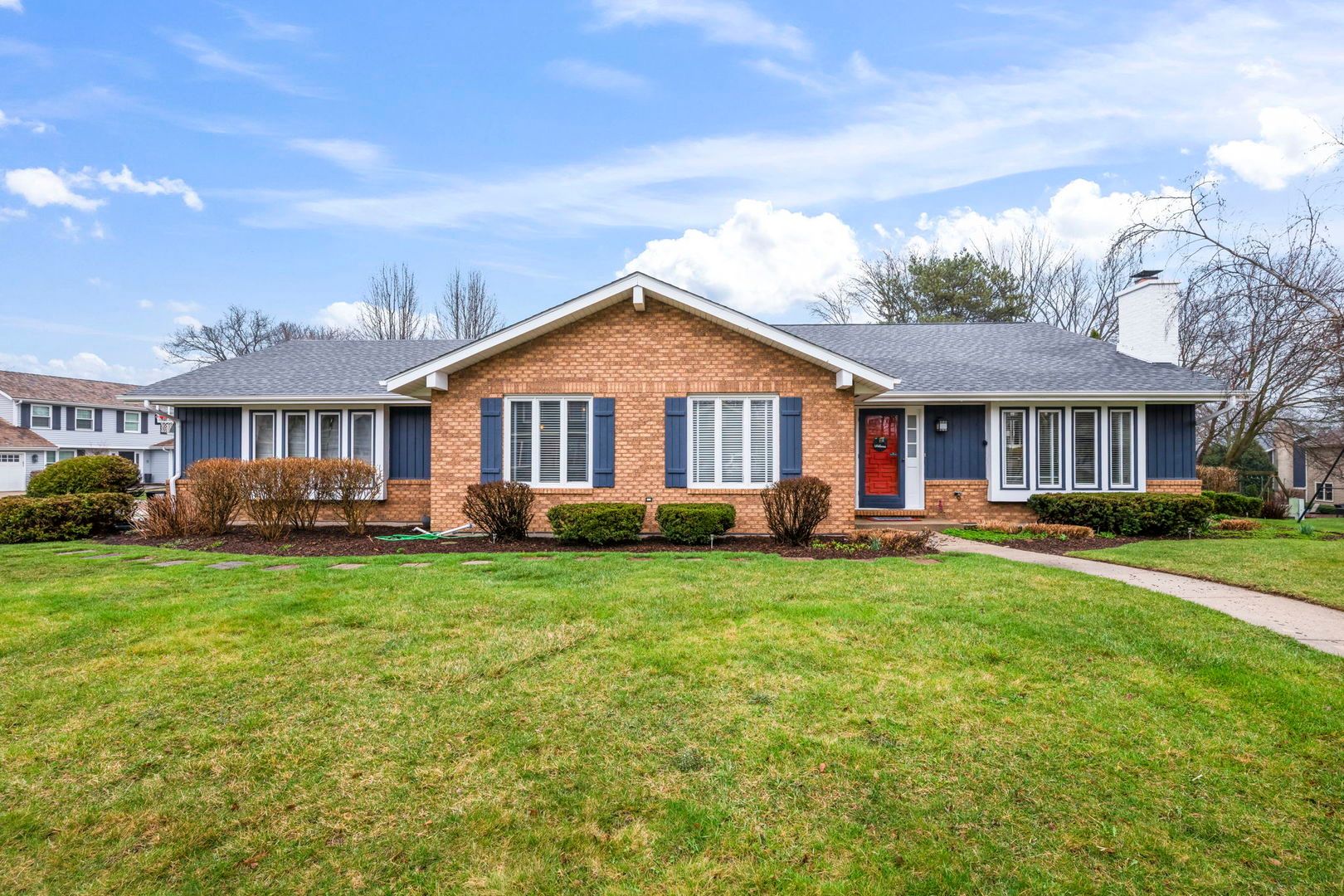 1120 Furlong Drive — Libertyville, IL 60048