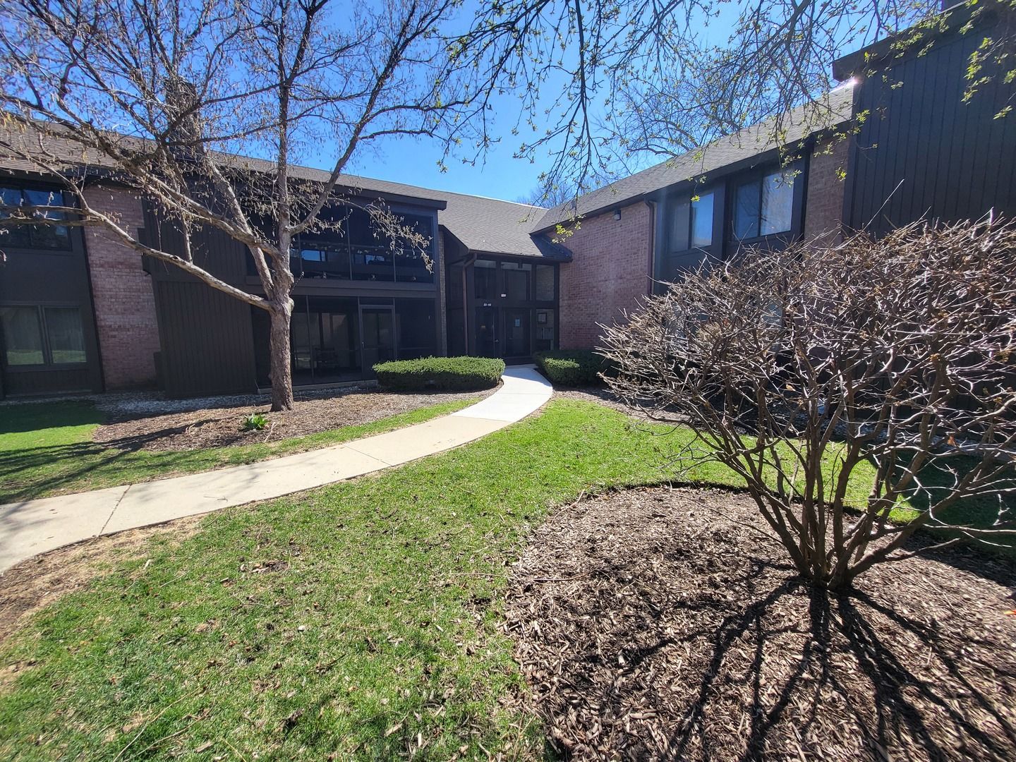 720 Saint Andrews Lane #38 — Crystal Lake, IL 60014