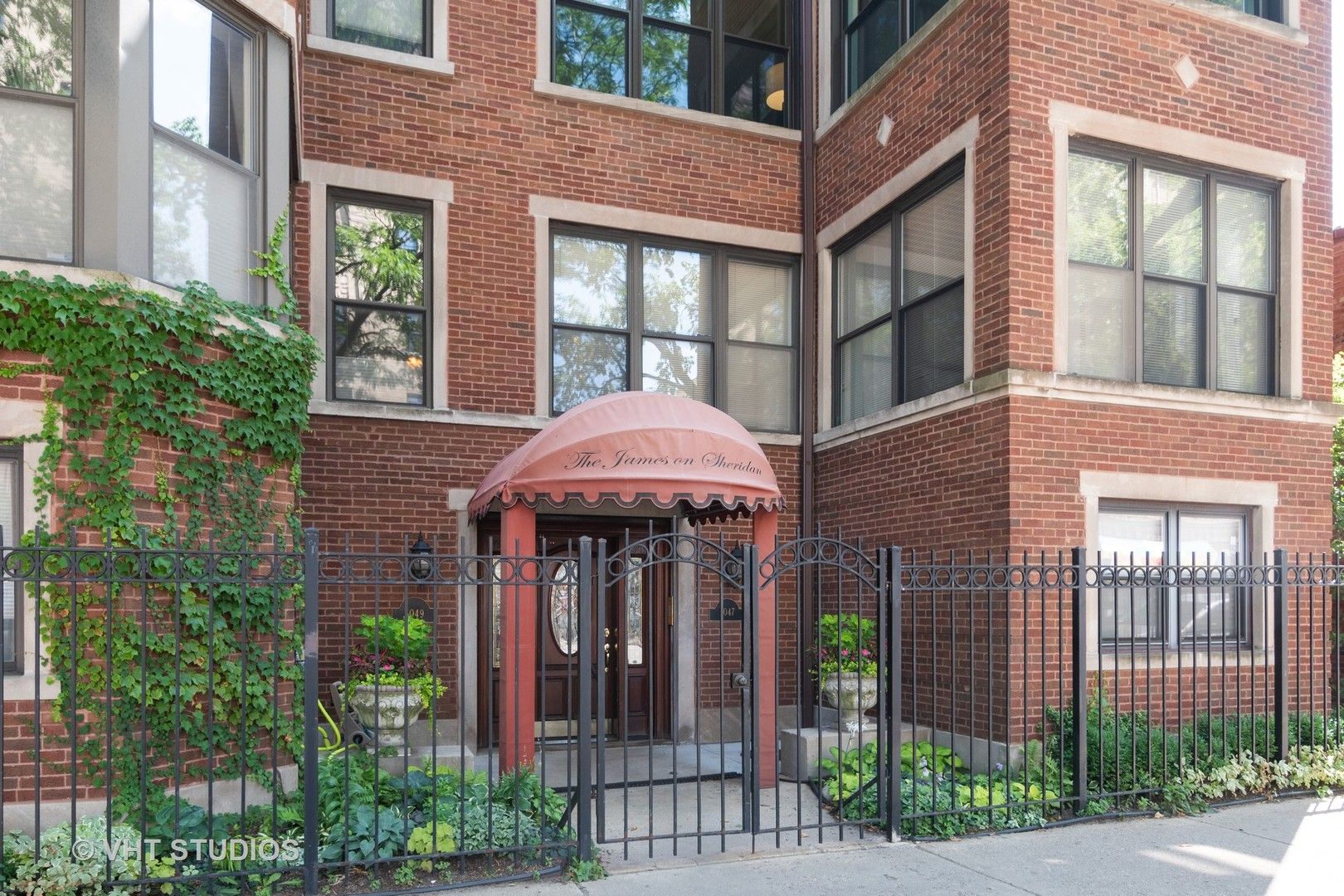 5047 N Sheridan Road #2S — Chicago, IL 60640