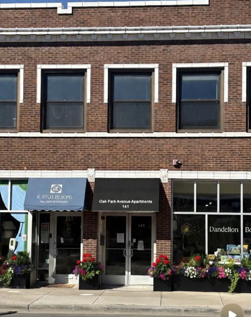 141 S OAK PARK Avenue #9 — Oak Park, IL 60302