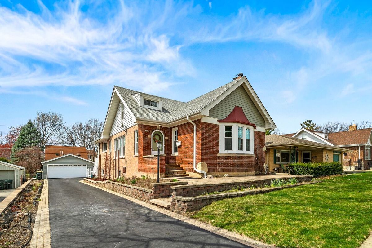 158 Benton Street, Palatine, IL 60067