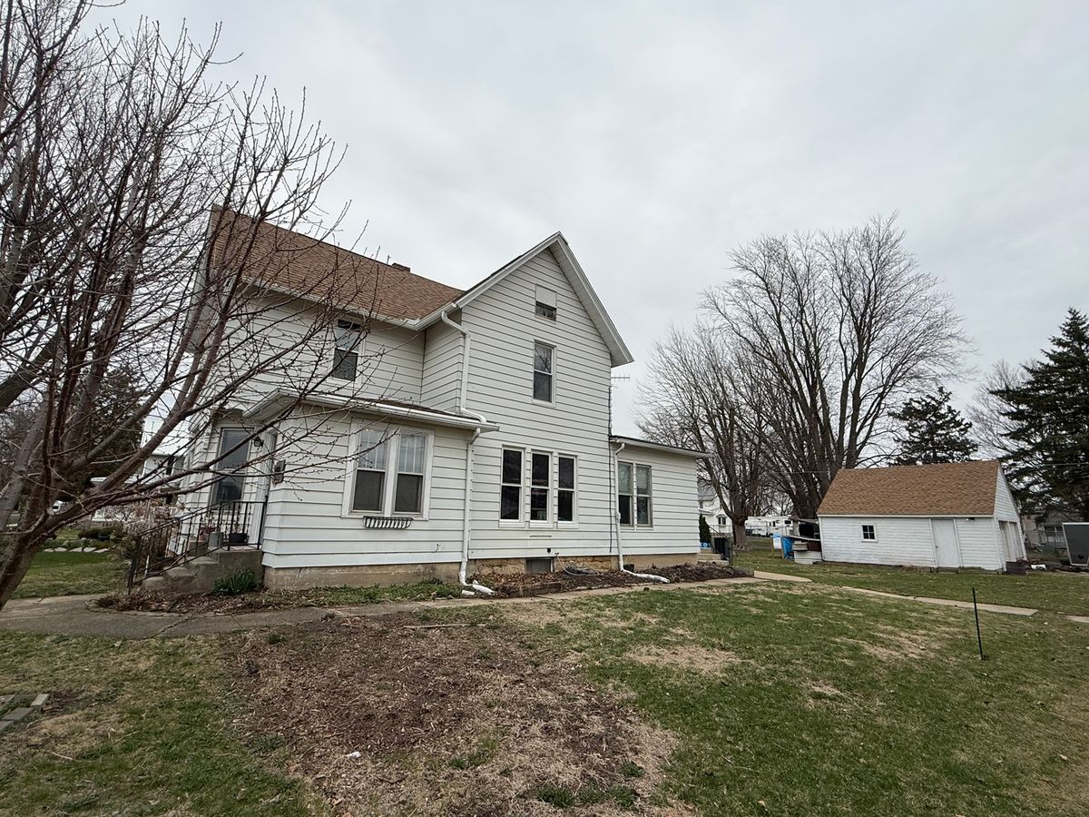 300 Holcomb Avenue, Milledgeville, IL 61051