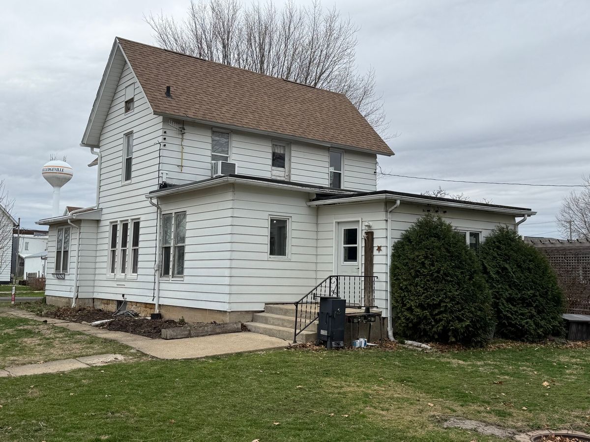 300 Holcomb Avenue, Milledgeville, IL 61051