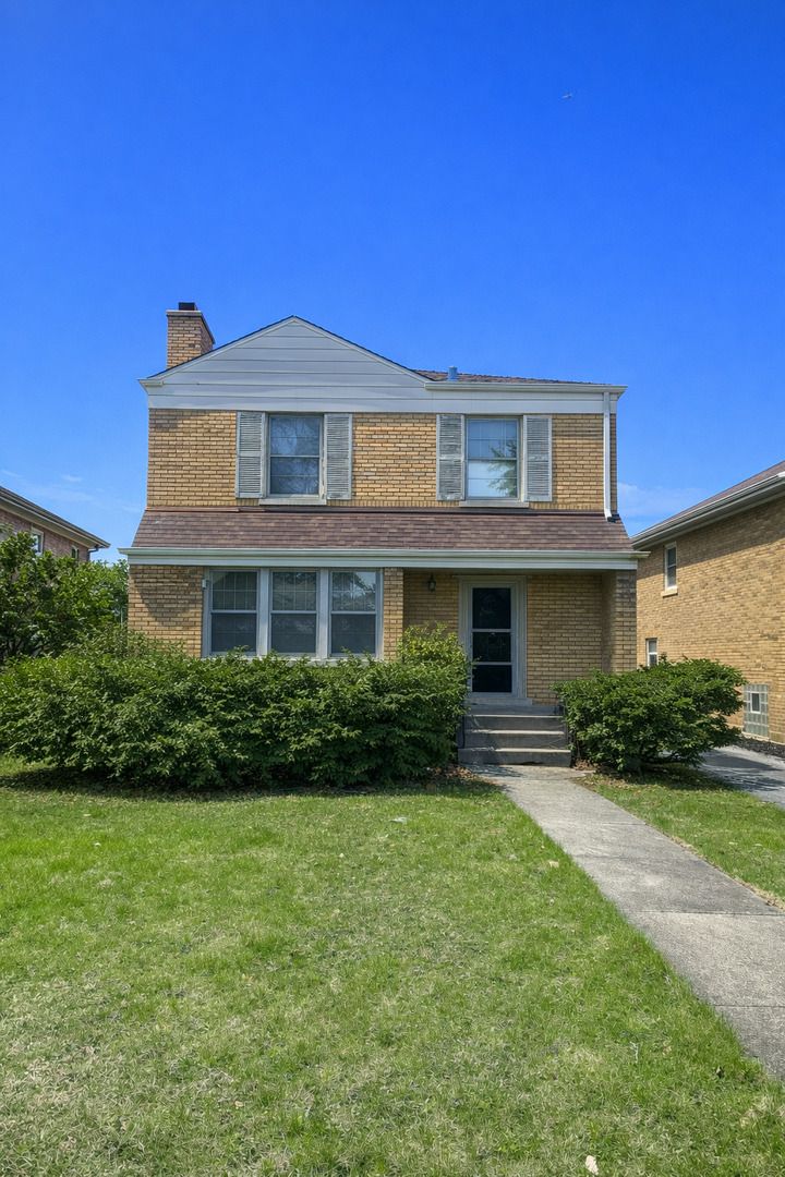 10126 S Oakley Avenue — Chicago, IL 60643