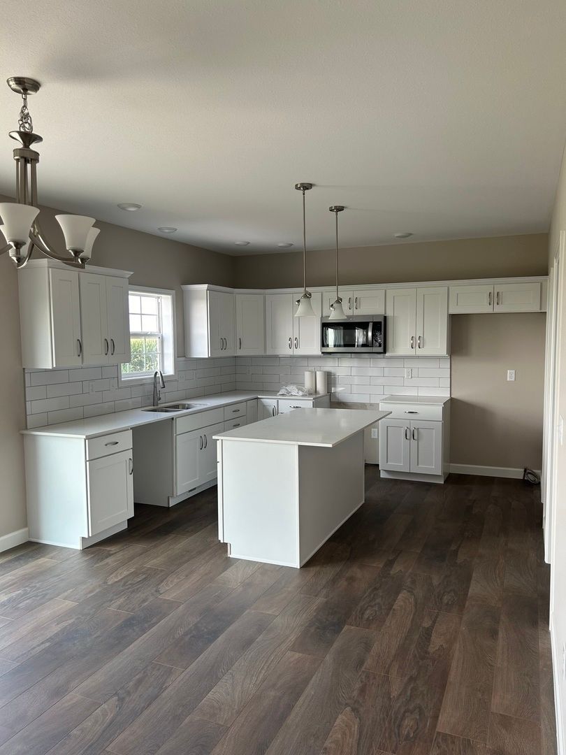 1504 Warwick Drive, Savoy, IL 61874