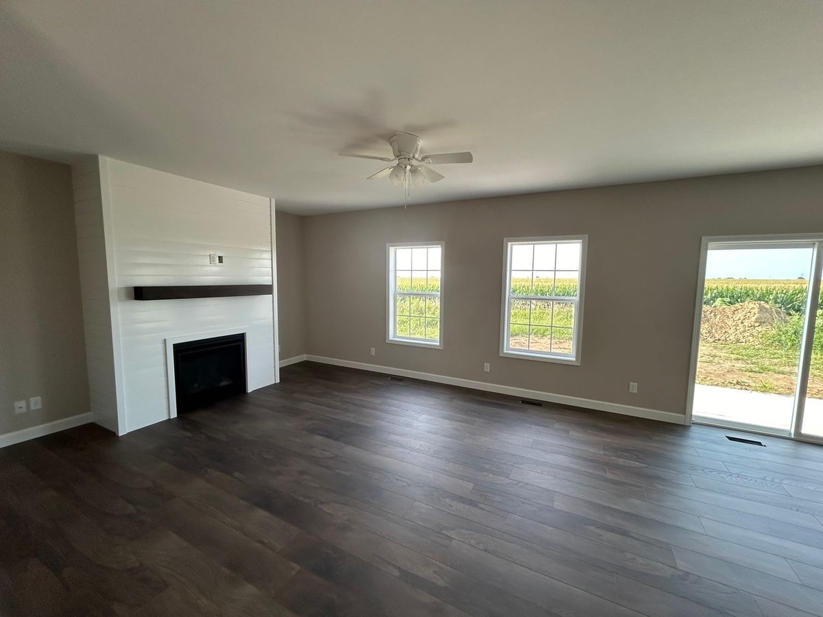 1504 Warwick Drive, Savoy, IL 61874