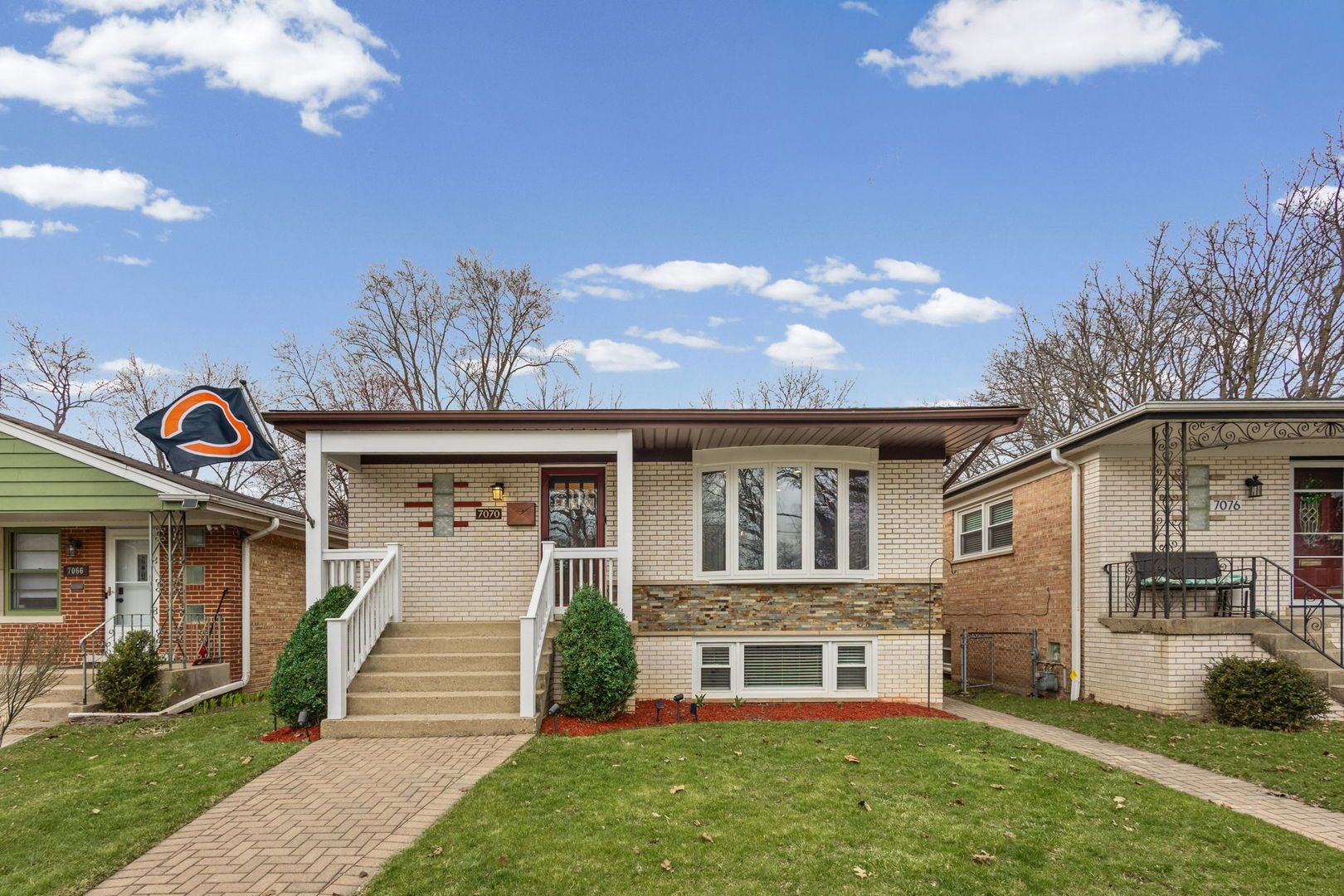 7070 N Mason Avenue — Chicago, IL 60646