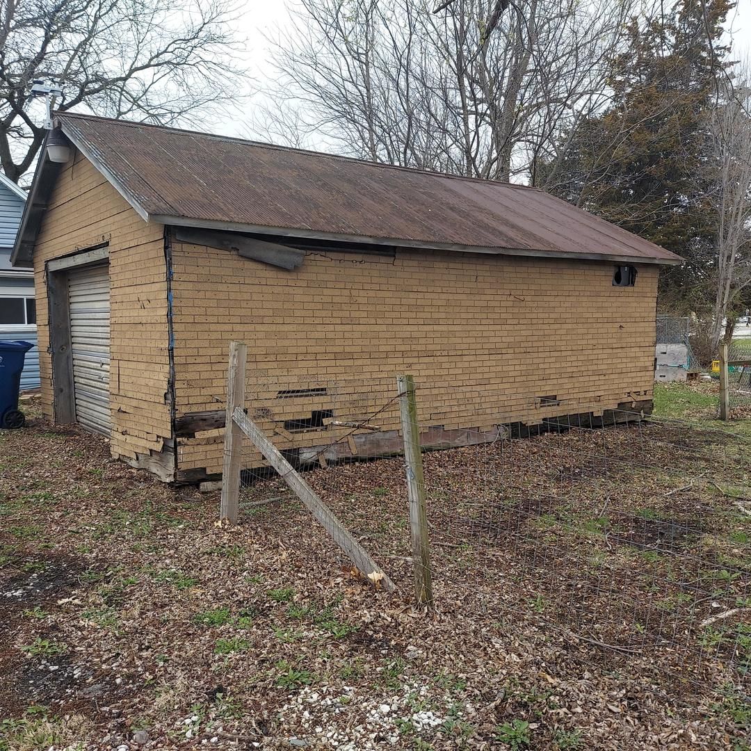 1804 17 Street, Viola, IL 61486