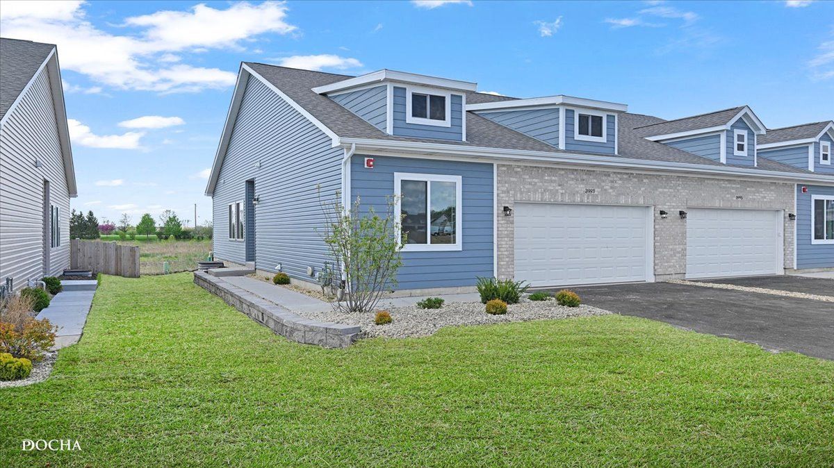 3993 Shoeger Drive — Yorkville, IL 60560