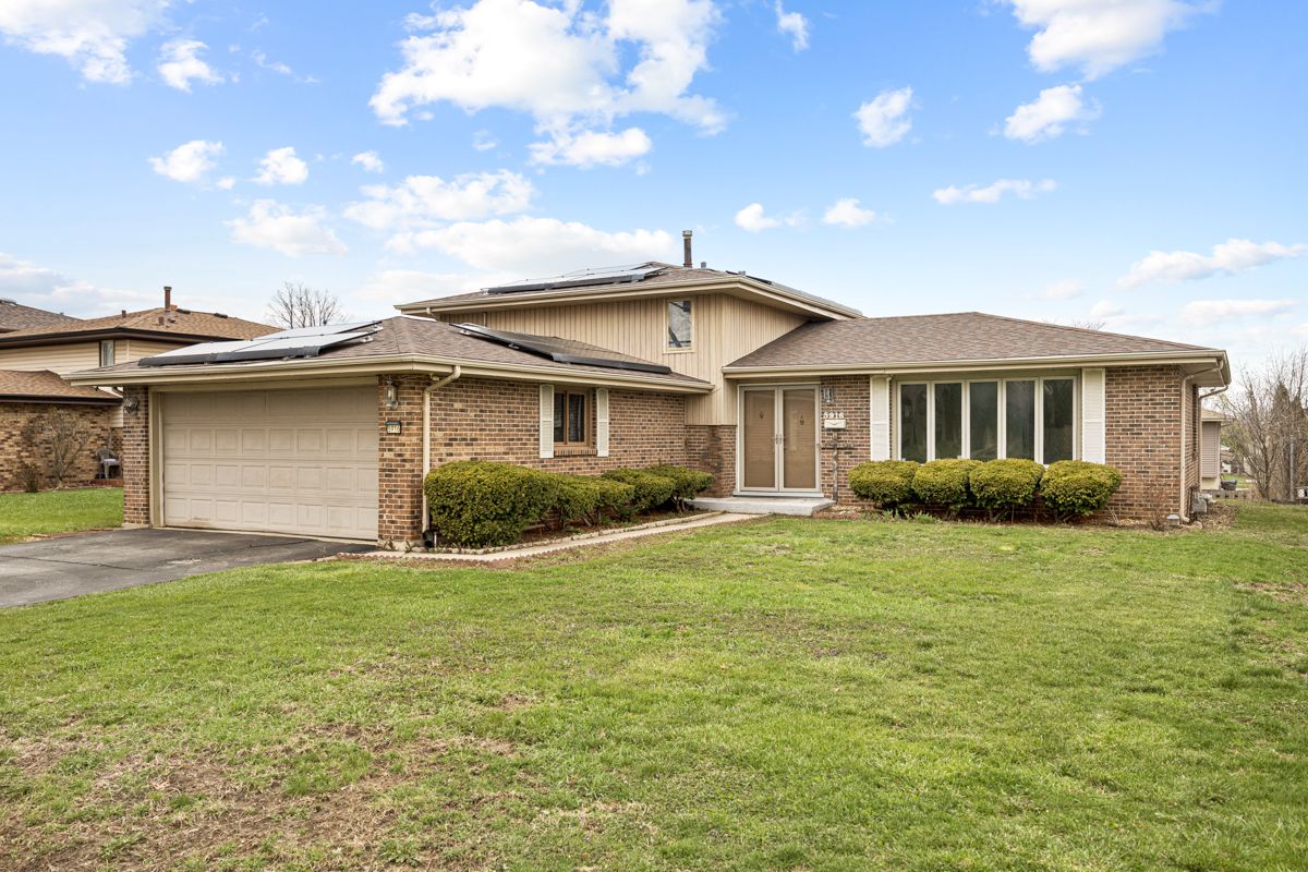 5916 W 127th Street — Alsip, IL 60803