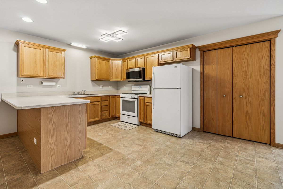 225 Morrow Street #D, Somonauk, IL 60552