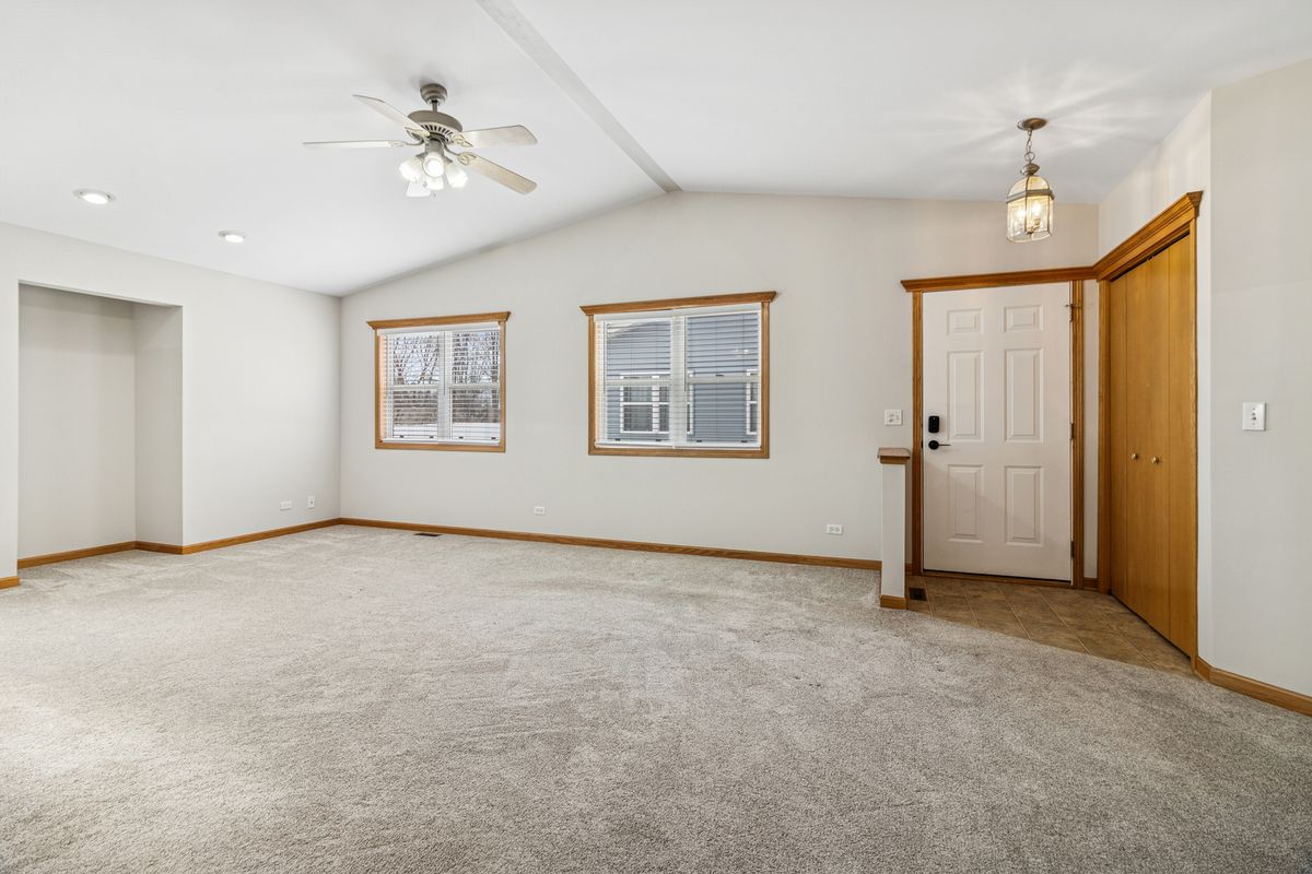 225 Morrow Street #D, Somonauk, IL 60552