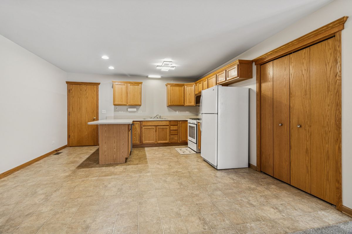 225 Morrow Street #D, Somonauk, IL 60552