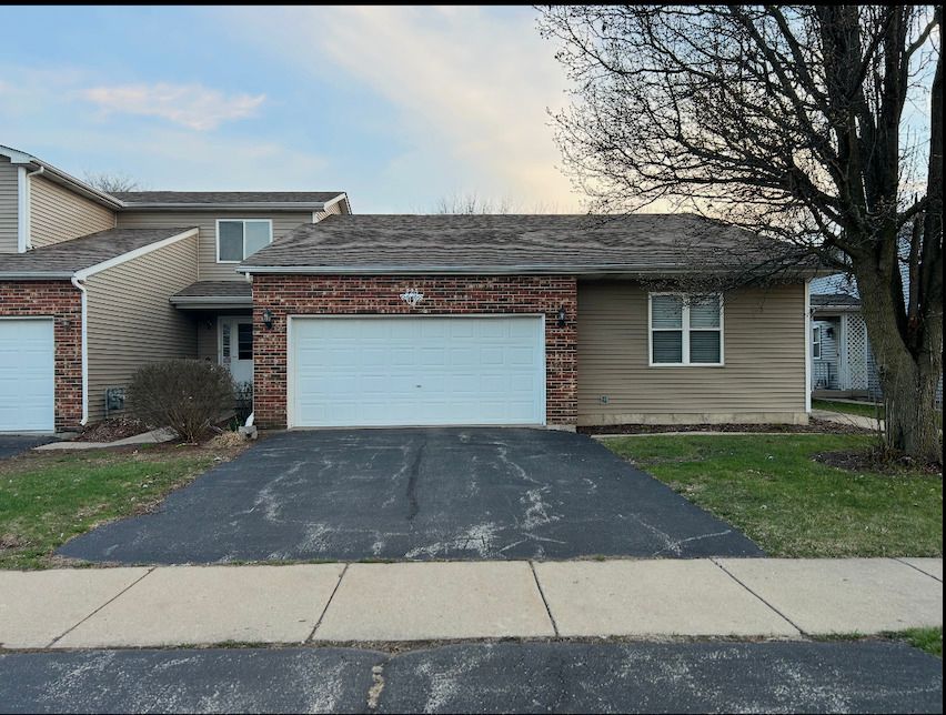 225 Morrow Street #D — Somonauk, IL 60552