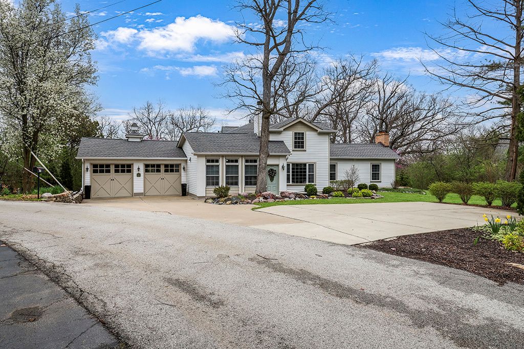 10 Deerpath Lane, Palos Park, IL 60464