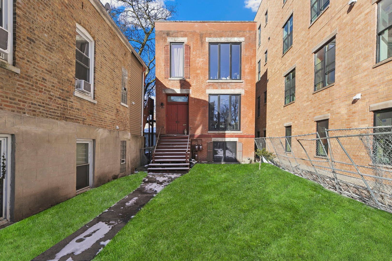 1414 N Maplewood Avenue #1 — Chicago, IL 60622