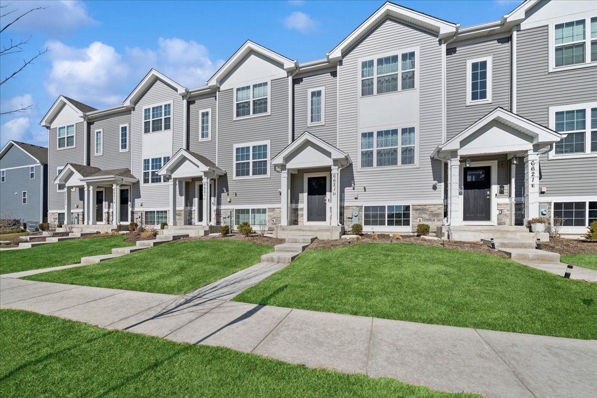 6621 Sassafras Way — Wonder Lake, IL 60097