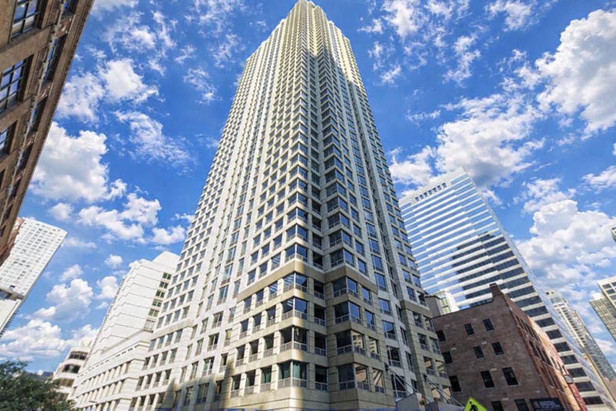 440 Wabash Avenue, Chicago, IL 60611