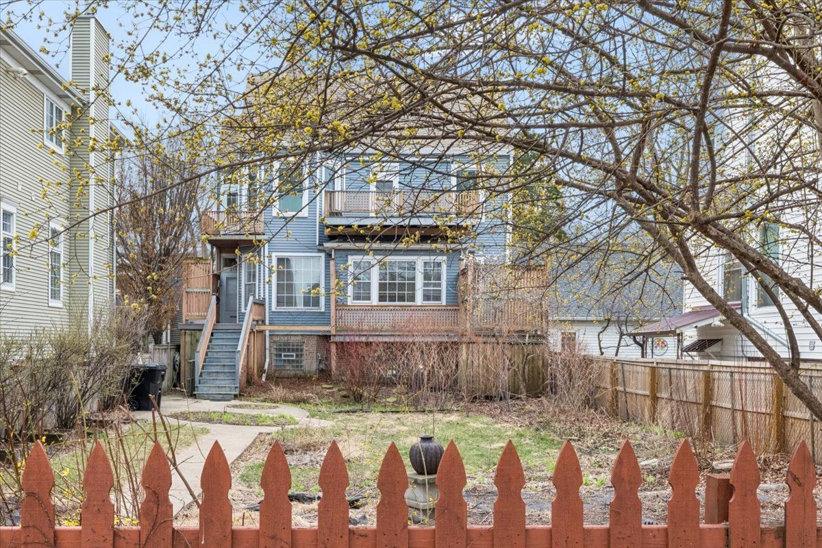 2149 Eastwood Avenue, Chicago, IL 60625