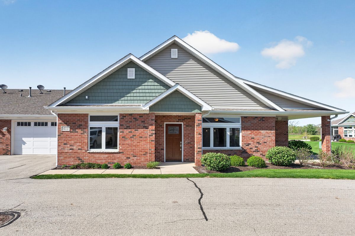 411 Stearn Drive, Genoa, IL 60135