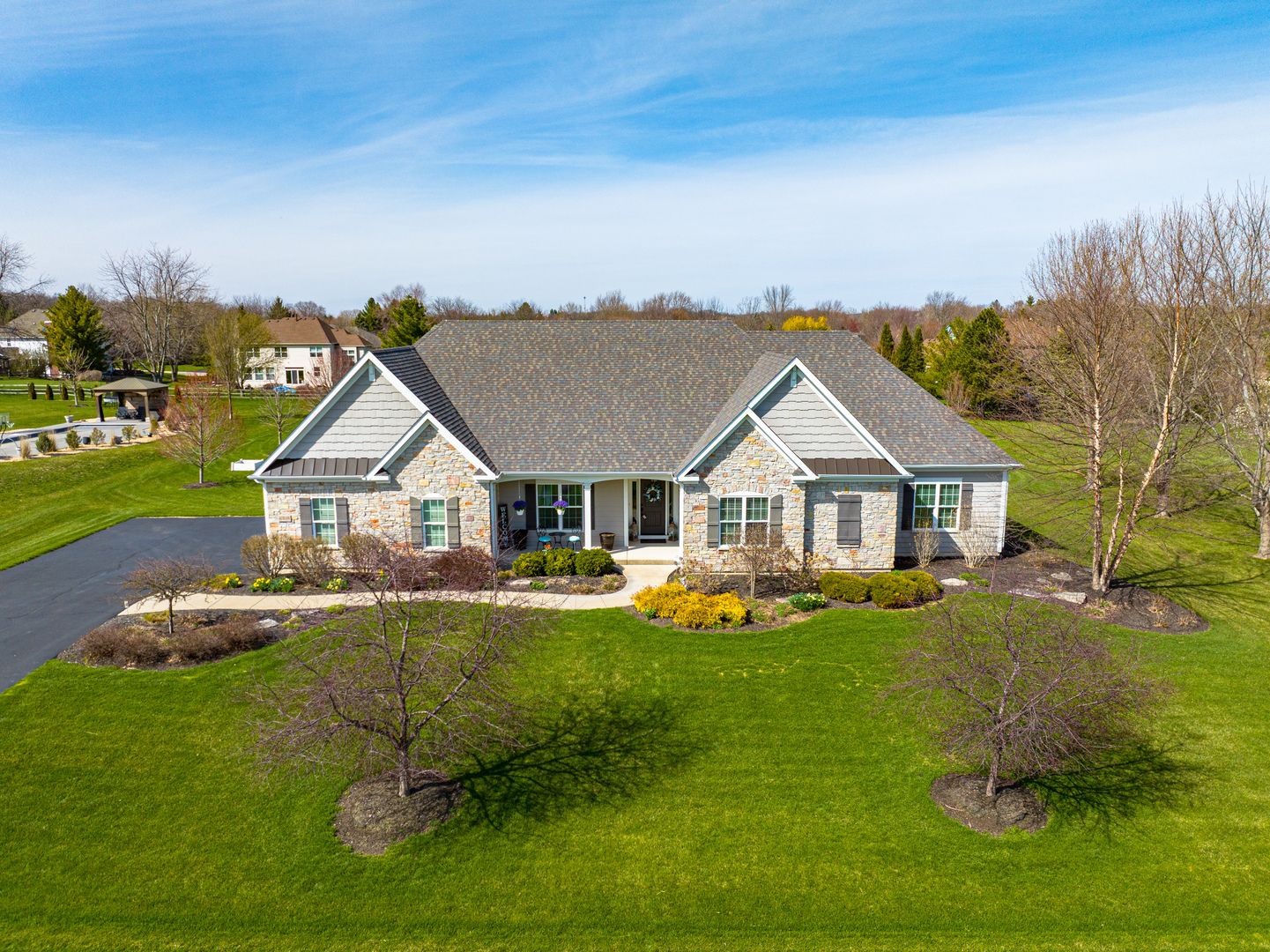 40W699 Maplehurst Lane — Hampshire, IL 60140
