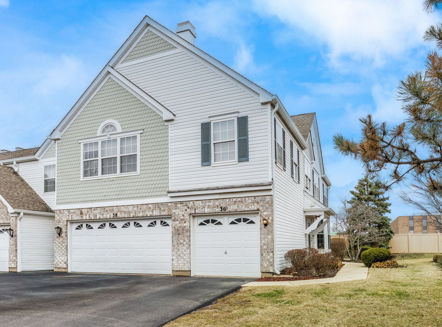 36 Arboretum Drive — Lombard, IL 60148
