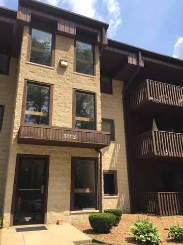1113 E Division Street #3C — Lockport, IL 60441