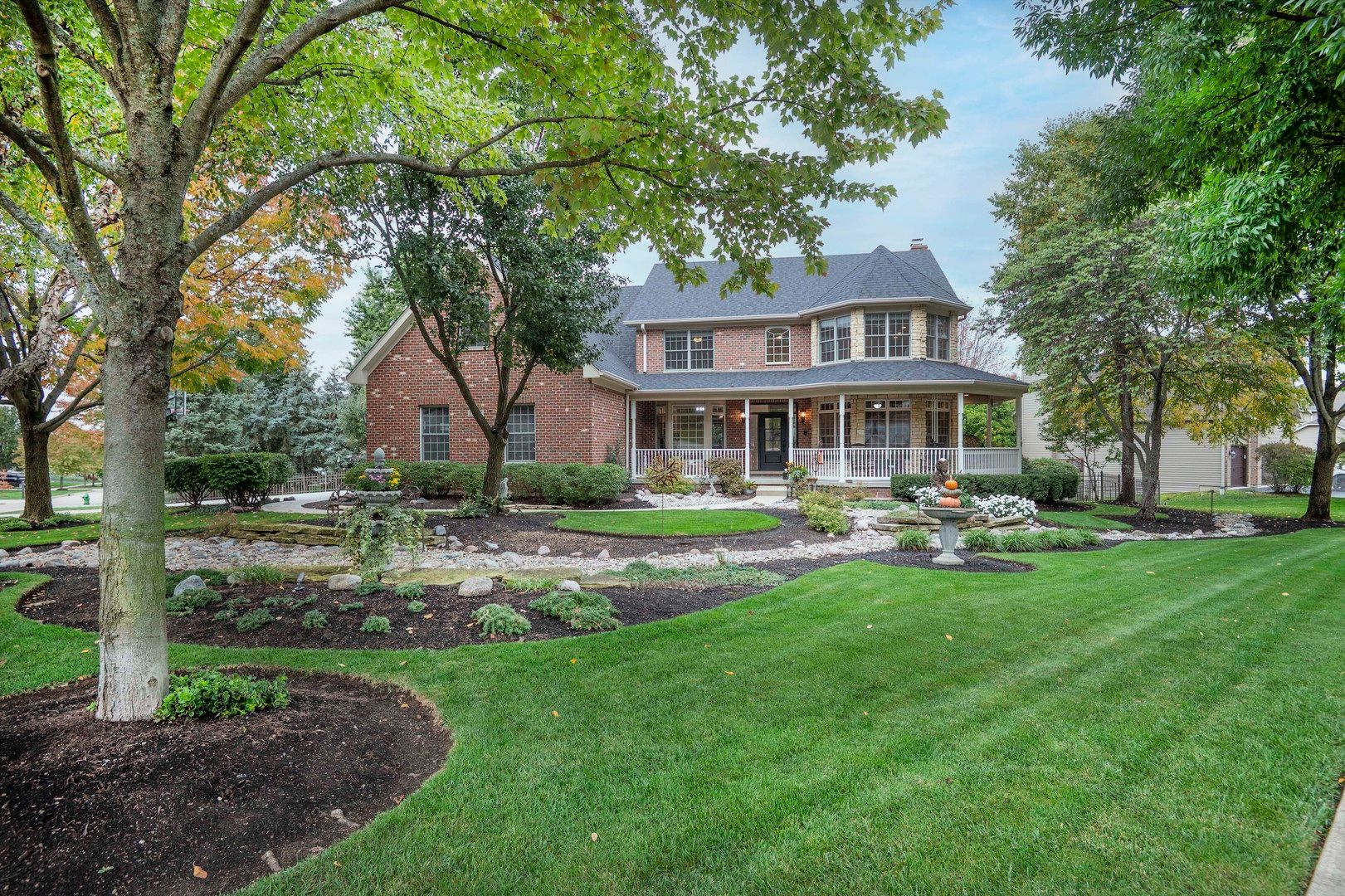 1897 Von Hoff Drive — Batavia, IL 60510
