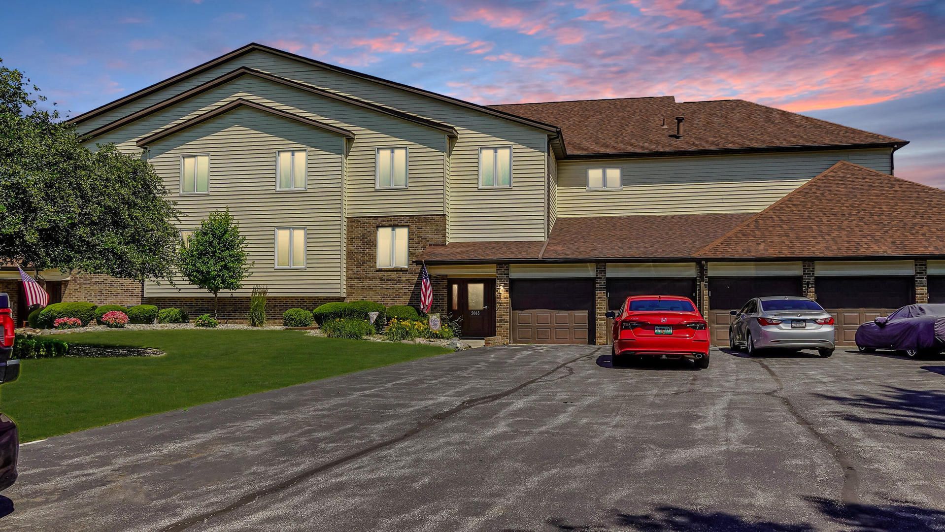 5065 Spinnaker Lane #D — Crown Point, IN 46307