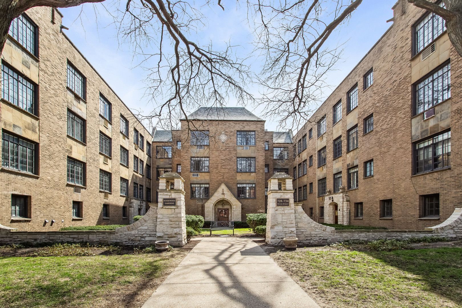 734 Noyes Street #N3 — Evanston, IL 60201