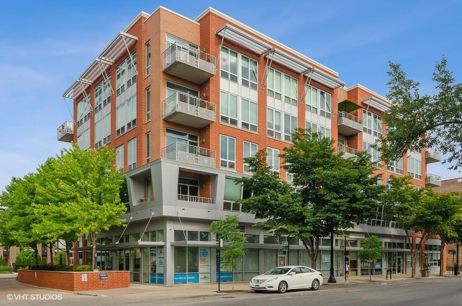 4846 CLARK Street, Chicago, IL 60640