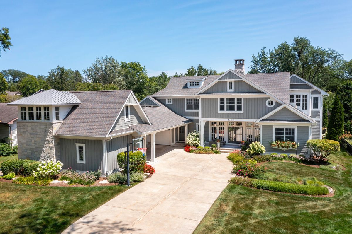 1308 Wright Street, Naperville, IL 60563