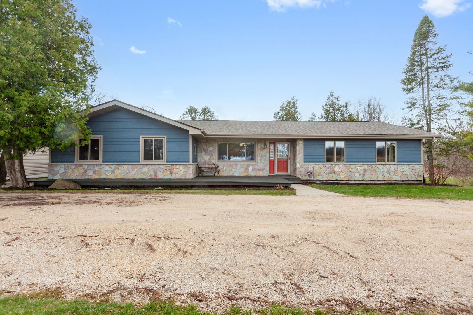 19203 Collins Road — Marengo, IL 60152