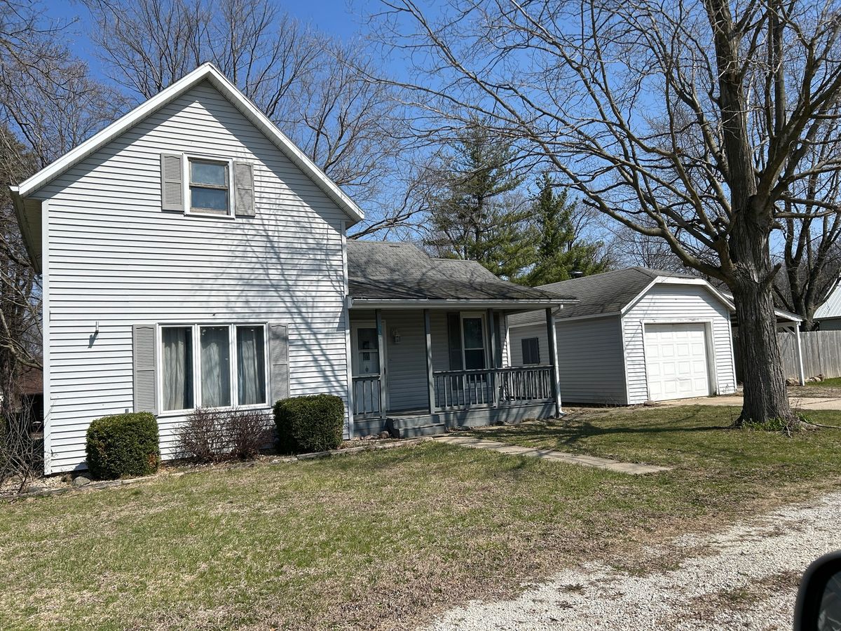201 North Street, Saybrook, IL 61770