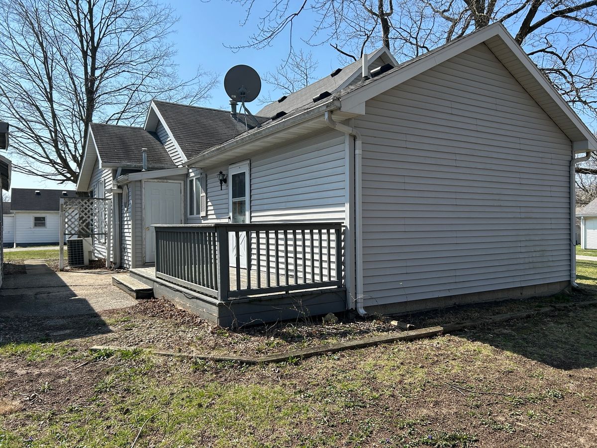 201 E North Street, Saybrook, IL 61770