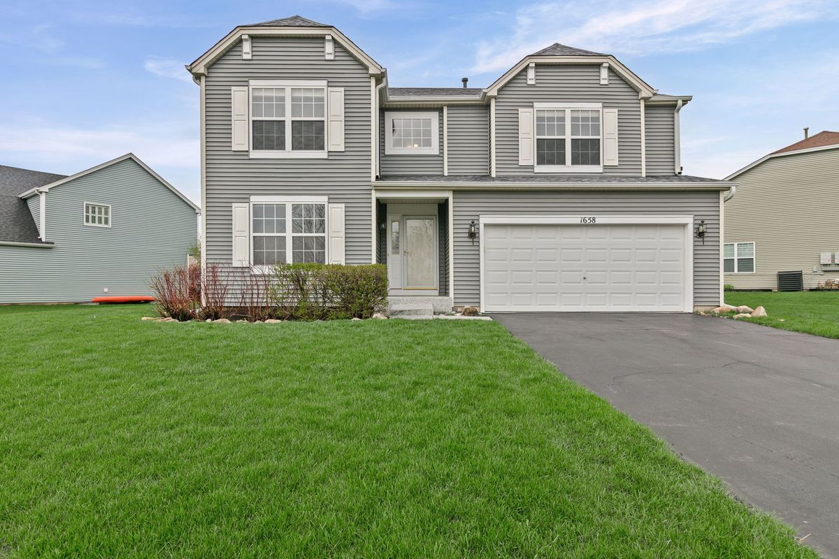 1658 Centennial Drive, Antioch, IL 60002