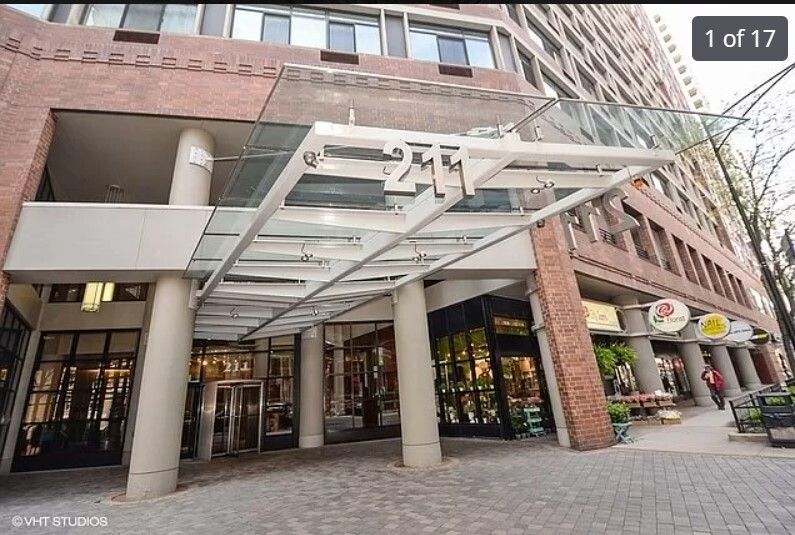211 E Ohio Street #1102 — Chicago, IL 60611