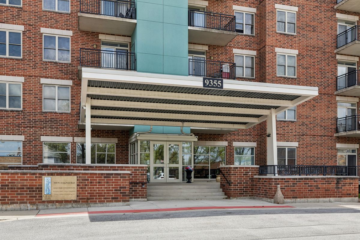 9355 Irving Park Road, Schiller Park, IL 60176