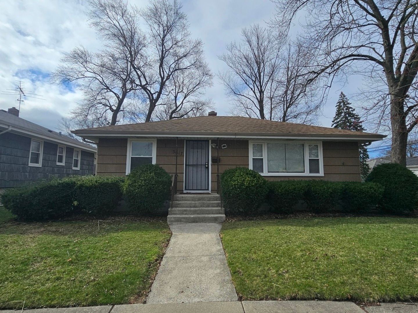 3617 Monroe Street — Lansing, IL 60438