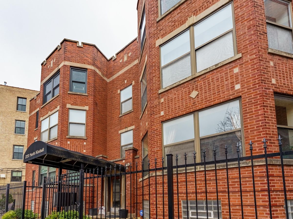 2737 KIMBALL Avenue, Chicago, IL 60647