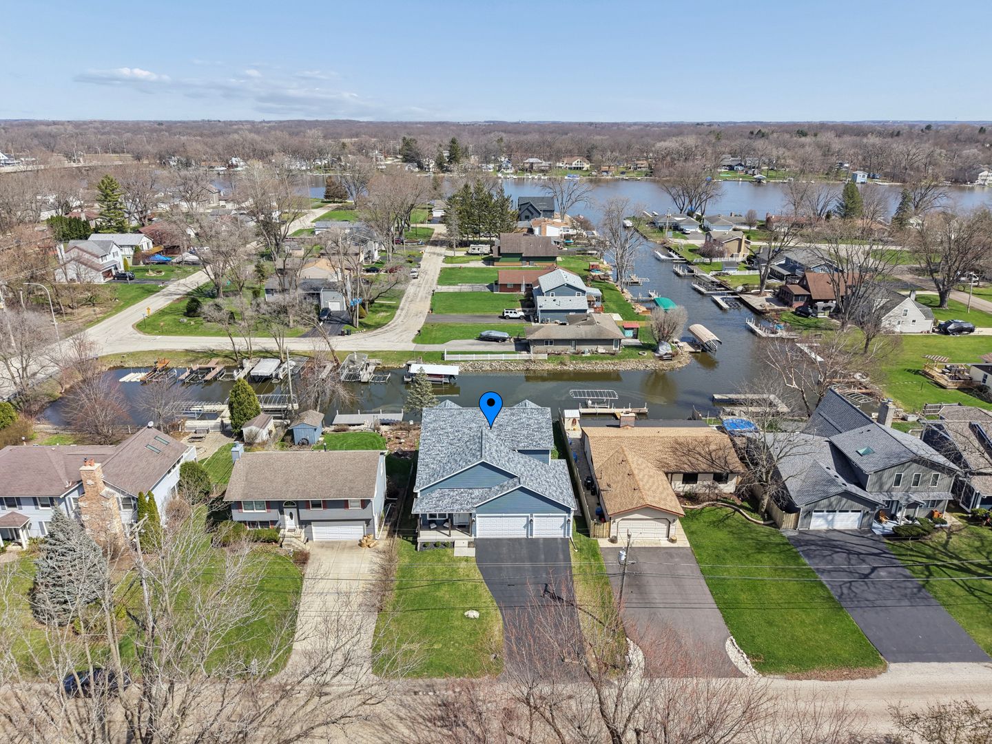 606 McHenry Avenue — McHenry, IL 60050