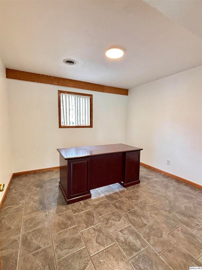 202 N Scofield, Carthage, IL 62321