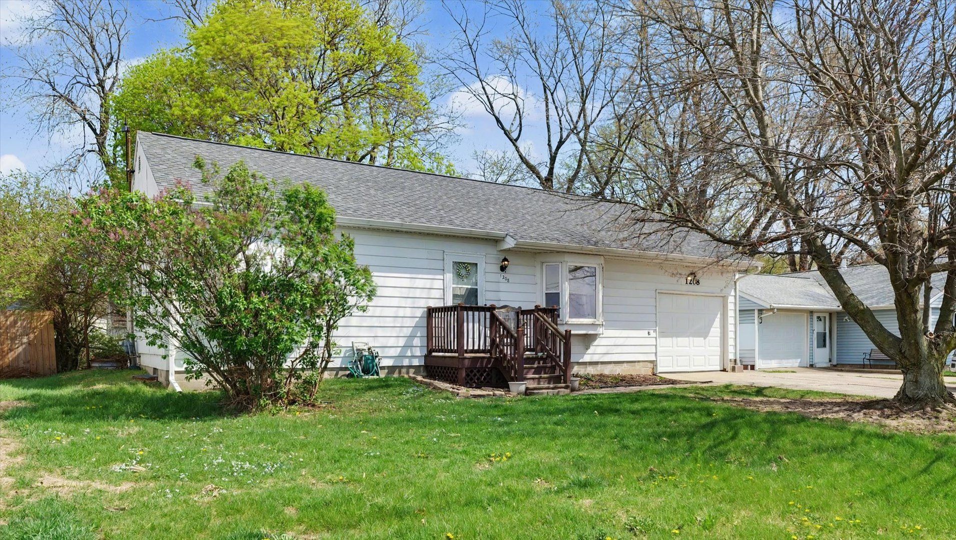1208 S Duncan Road — Champaign, IL 61821