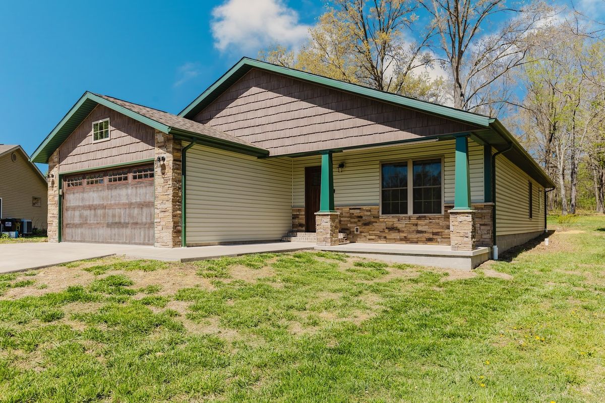 318 Whitney Lane, Marion, IL 62959