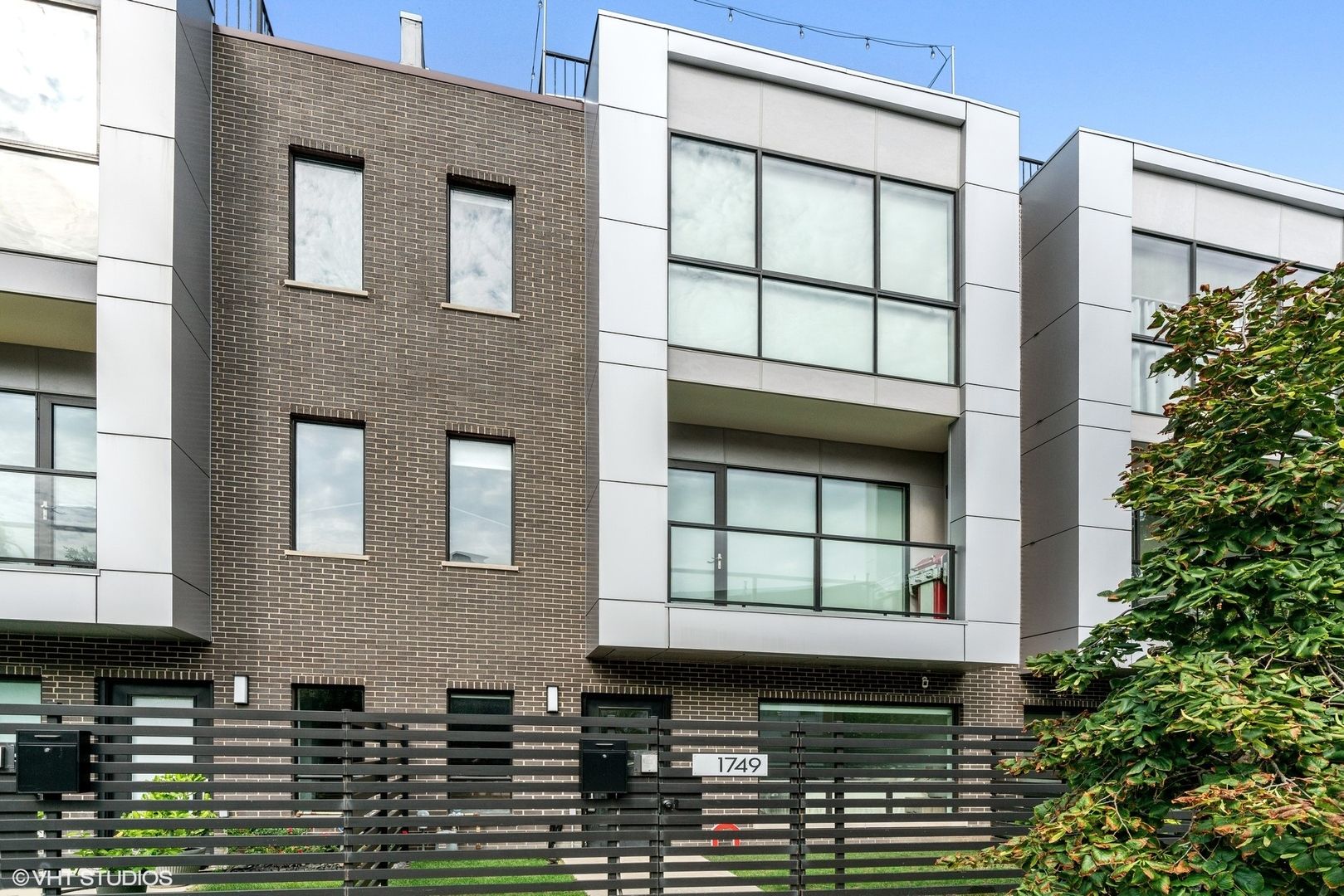 1749 N Winnebago Avenue — Chicago, IL 60647