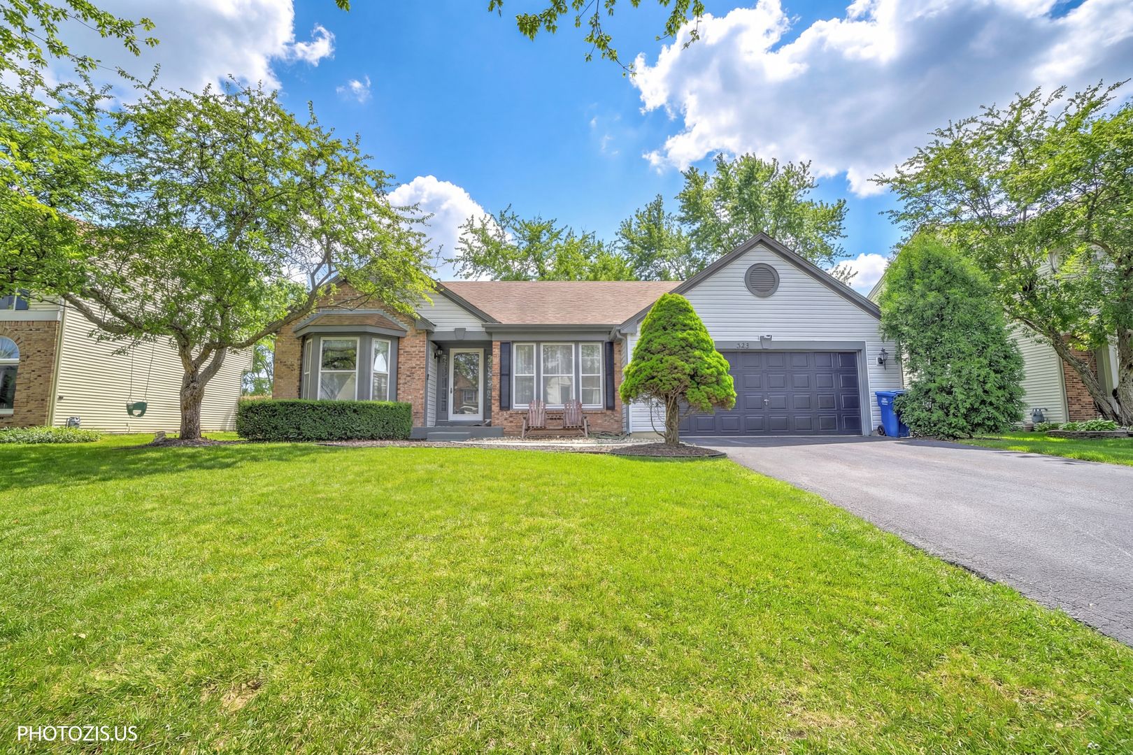5221 Conifer Lane — Gurnee, IL 60031